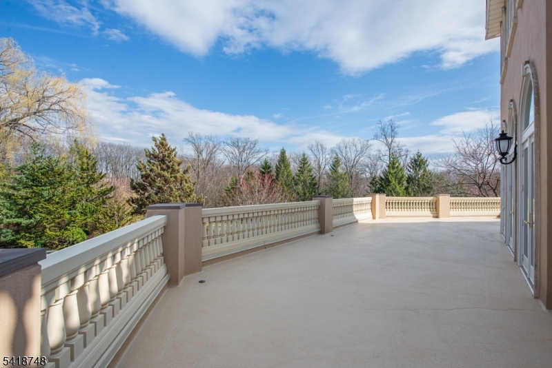 Fox Hills - Residential