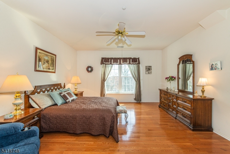 Fox Hills - Residential