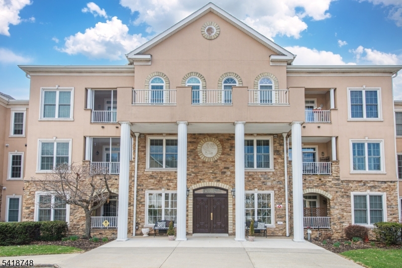 Fox Hills - Residential