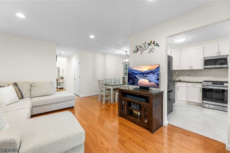 Somerset Glen - Residential