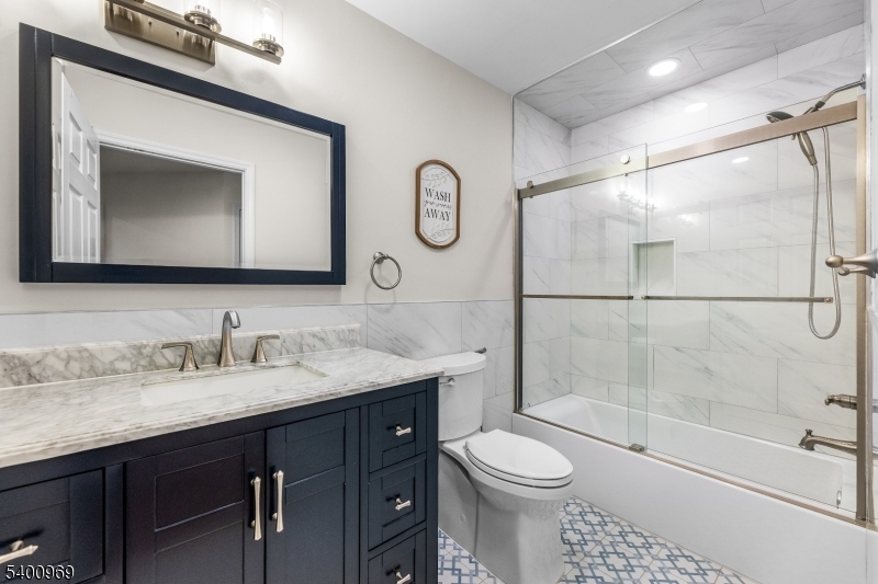 Somerset Glen - Residential