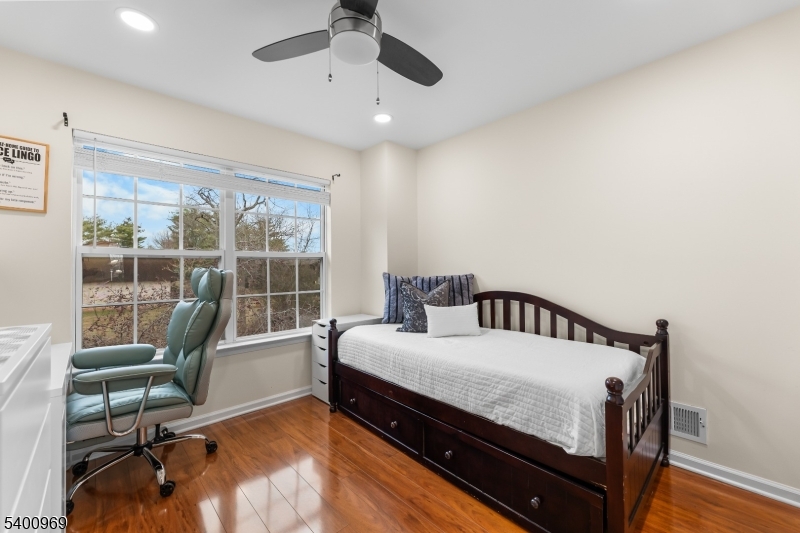 Somerset Glen - Residential