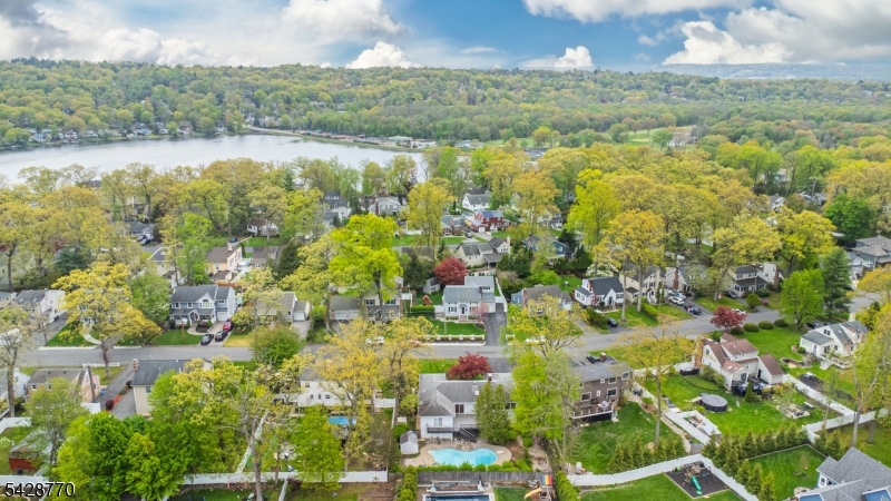 PACKANACK LAKE - Residential
