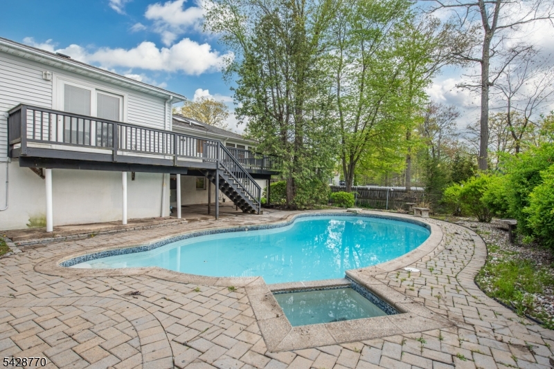PACKANACK LAKE - Residential