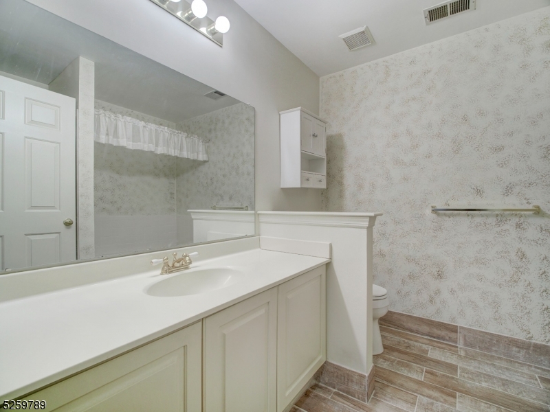 Stratton Meadows - Residential