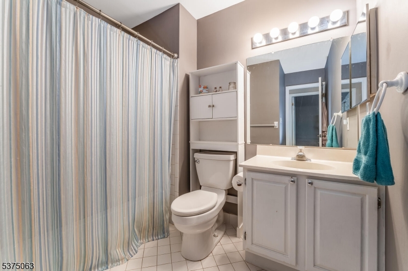 FAIRWAY GREENS - Residential