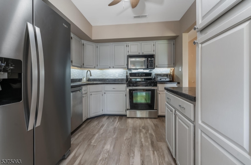 FAIRWAY GREENS - Residential