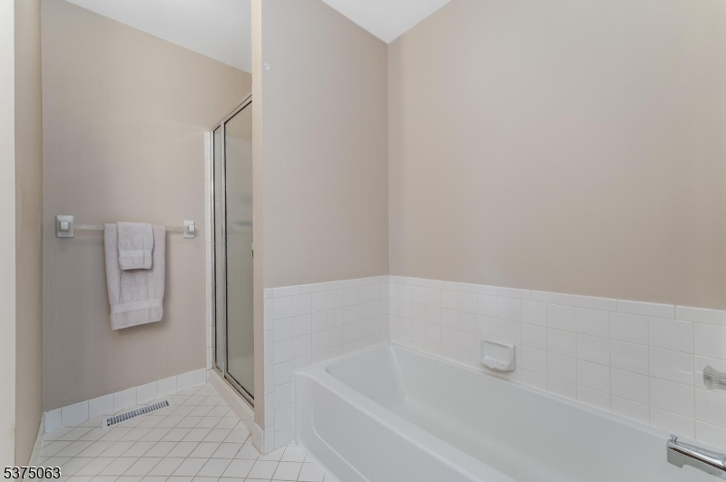 FAIRWAY GREENS - Residential