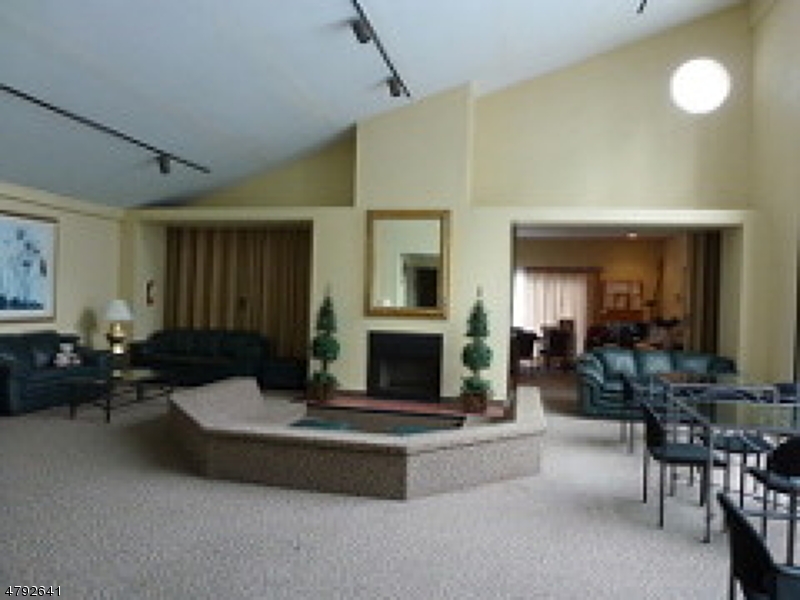 Mountain Club - Residential Lease