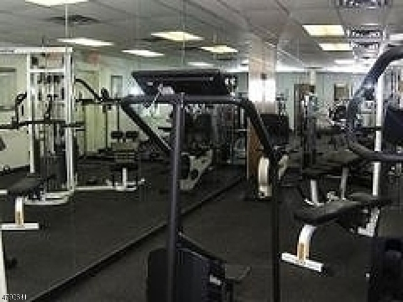 Mountain Club - Residential Lease