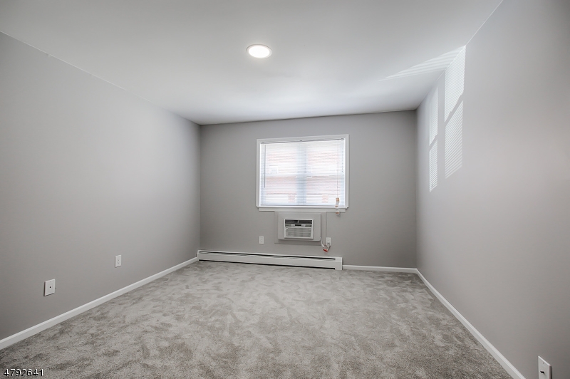 Mountain Club - Residential Lease