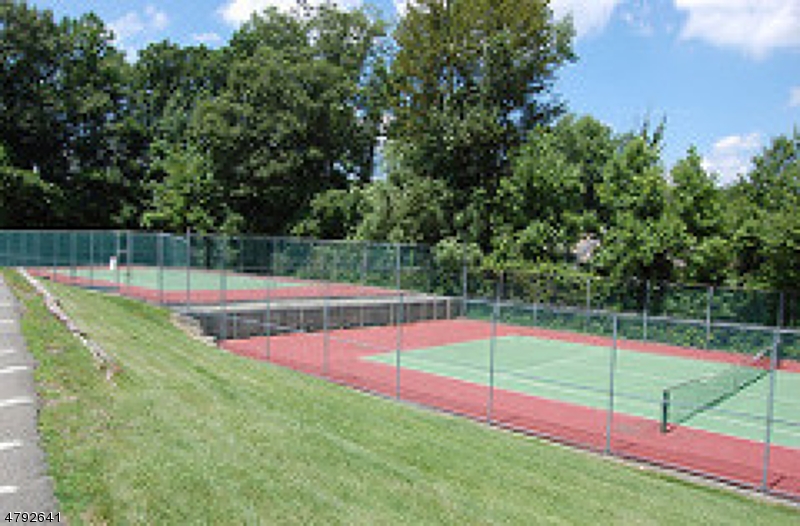 Mountain Club - Residential Lease