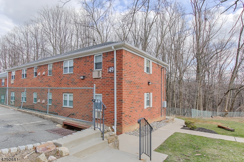 Mountain Club - Residential Lease