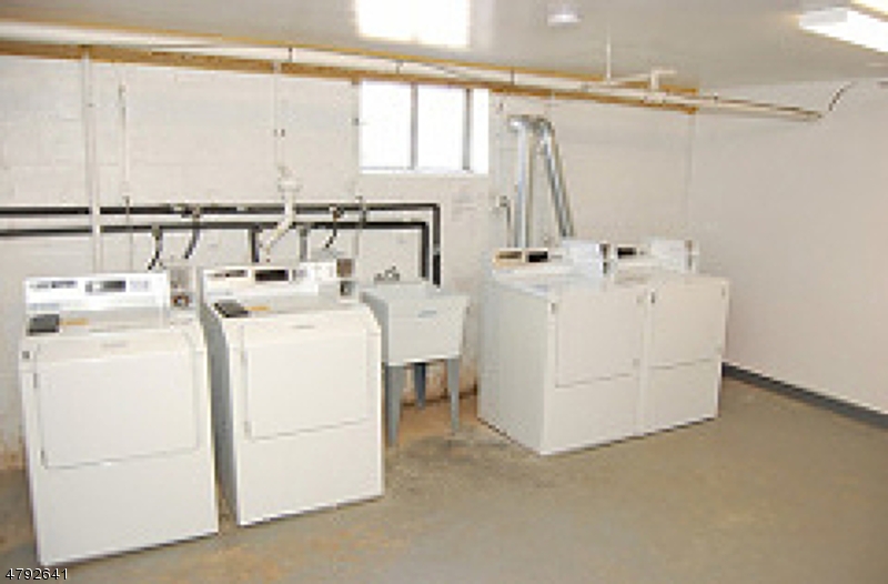 Mountain Club - Residential Lease