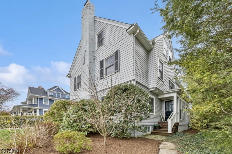 Upper Montclair - Residential