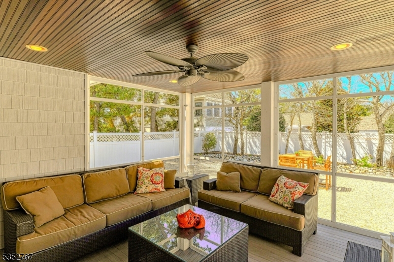 Spray Beach - Residential