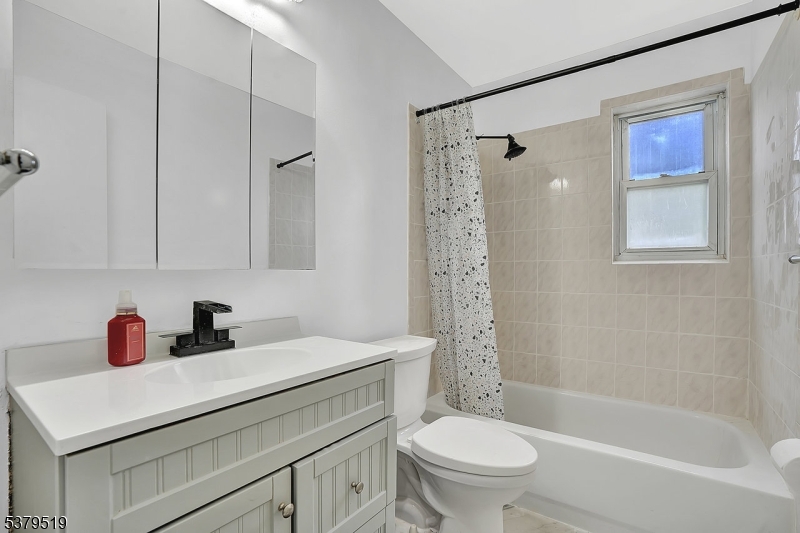 Woodedge Estates - Residential Lease