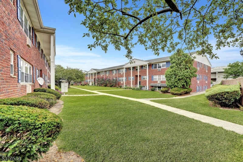 Woodedge Estates - Residential Lease