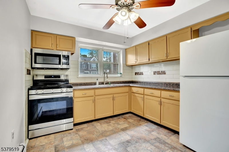 Woodedge Estates - Residential Lease