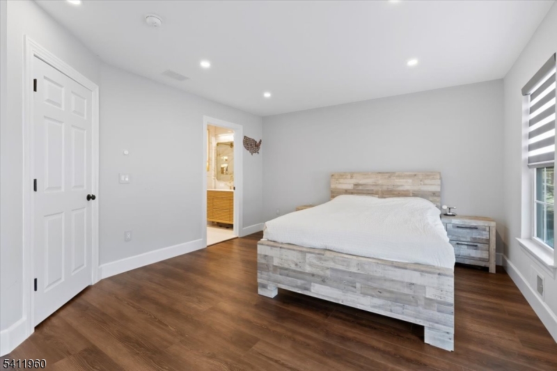 Riverwalk - Residential