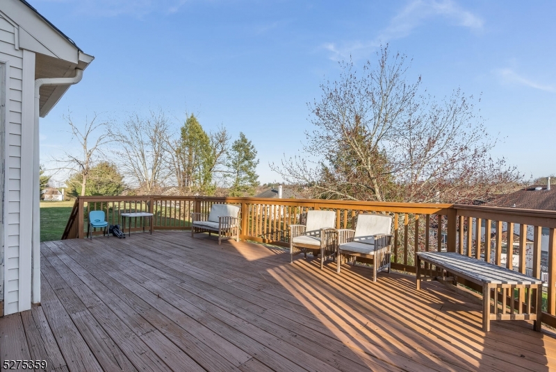 HUNTERDON CHASE - Residential