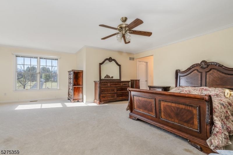 HUNTERDON CHASE - Residential