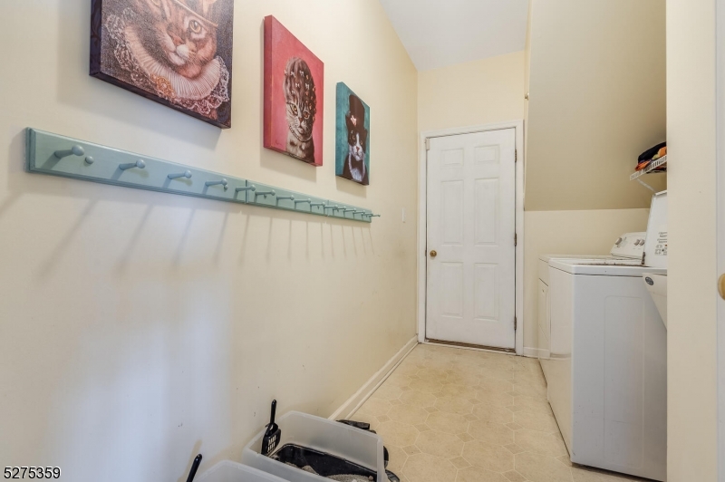 HUNTERDON CHASE - Residential