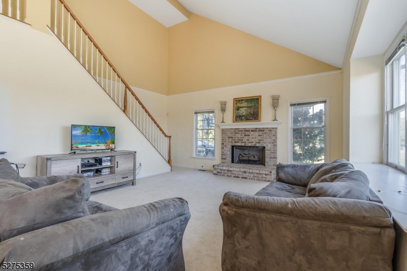 HUNTERDON CHASE - Residential