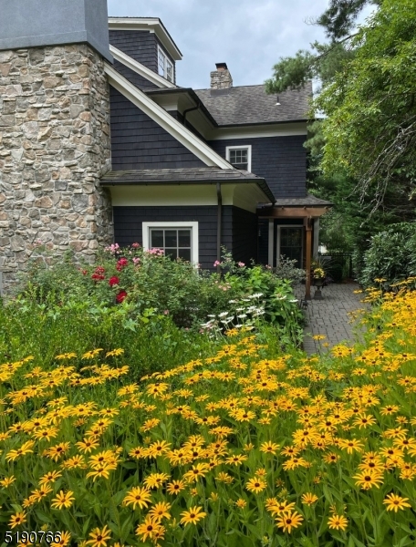 WOODFIELD ESTATES - Residential