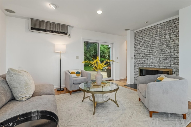 Upper Montclair - Residential