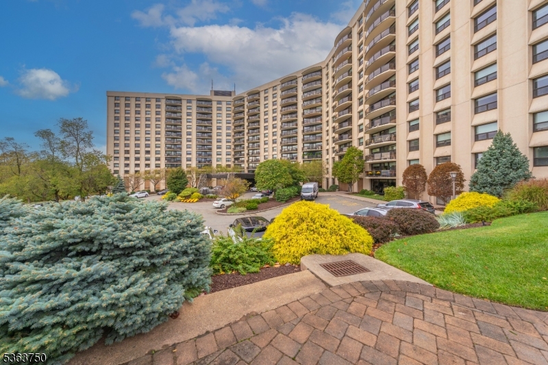 The Claridge House - Residential