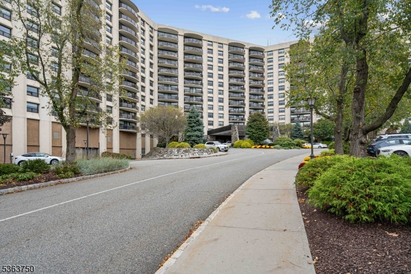 The Claridge House - Residential
