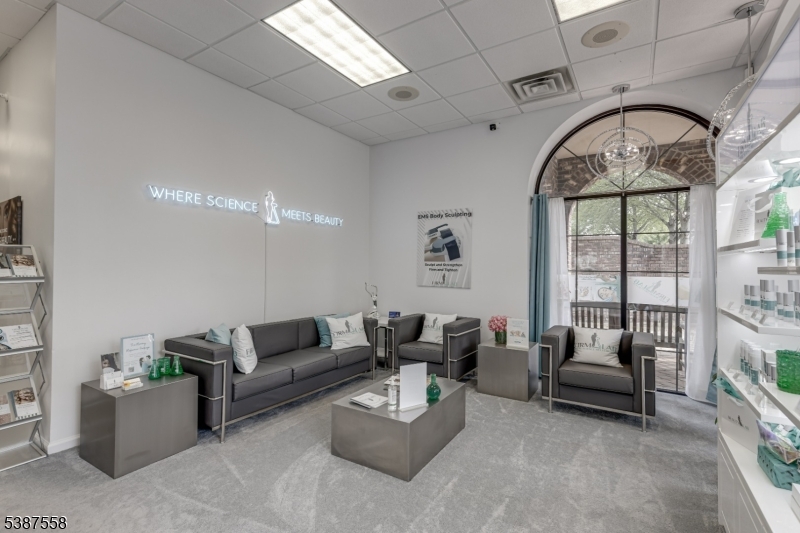 Warren Twp., New Jersey 07059, United States, ,Commercial,Active,223707