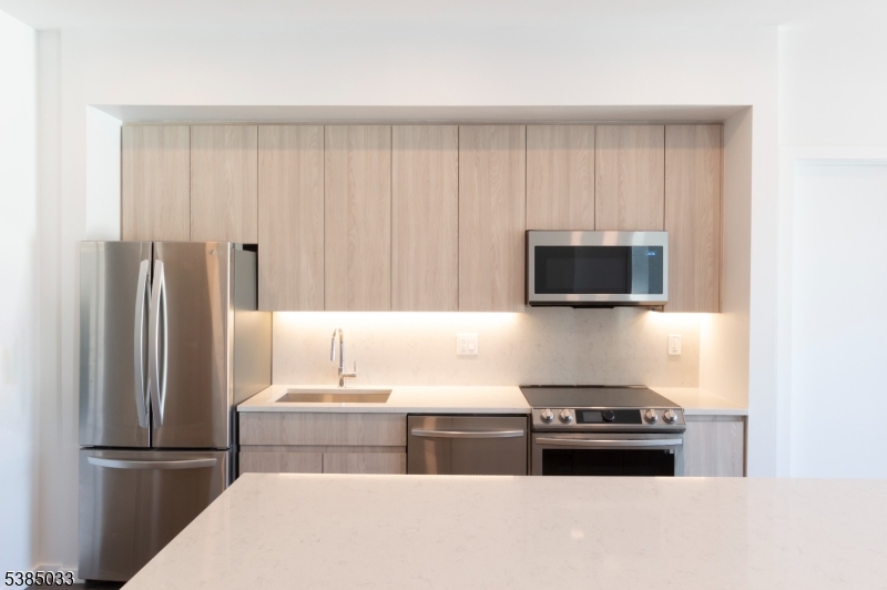 104 Baker Street - Residential Lease