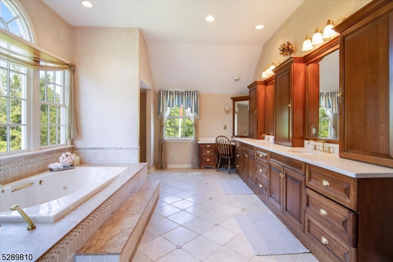 Pottersville /farm assessed - Residential