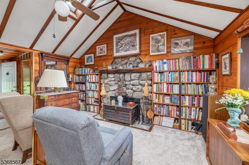 Beautiful Highland Lakes - Residential