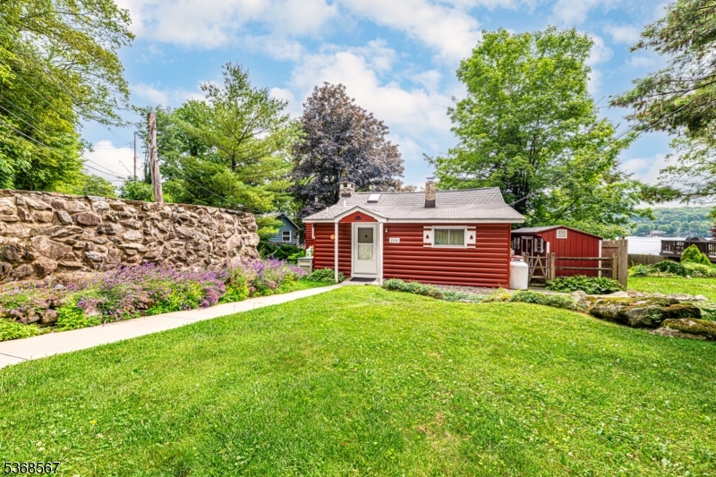 Beautiful Highland Lakes - Residential