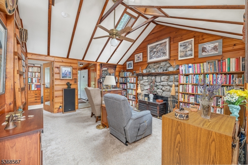 Beautiful Highland Lakes - Residential