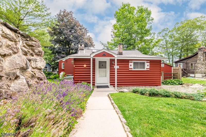 Beautiful Highland Lakes - Residential