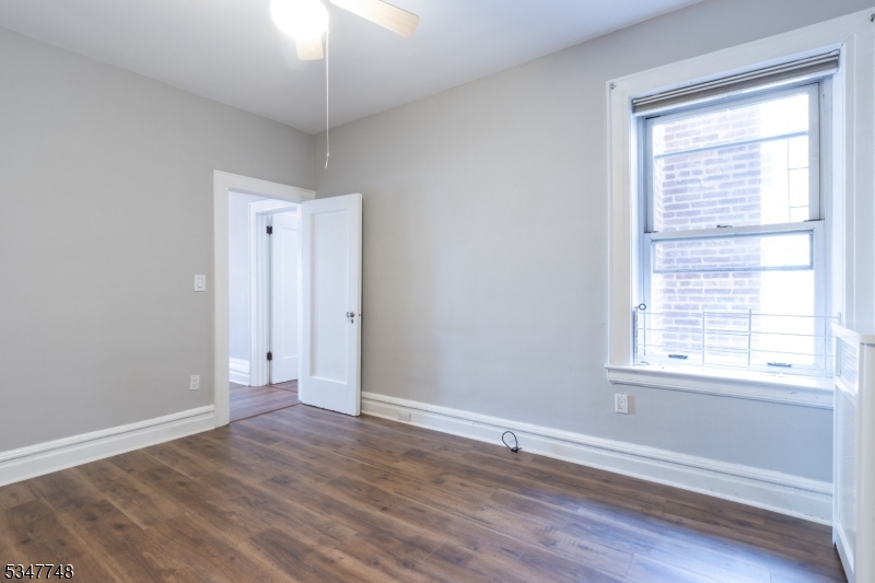 Montclair Twp., New Jersey 07042, United States, 2 Bedrooms Bedrooms, ,1 BathroomBathrooms,Residential,Active,138916