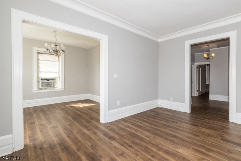 Montclair Twp., New Jersey 07042, United States, 2 Bedrooms Bedrooms, ,1 BathroomBathrooms,Residential,Active,138916