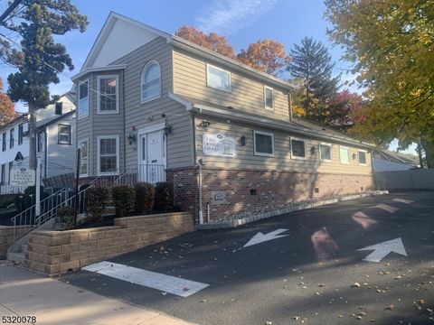 MLS: 3930441