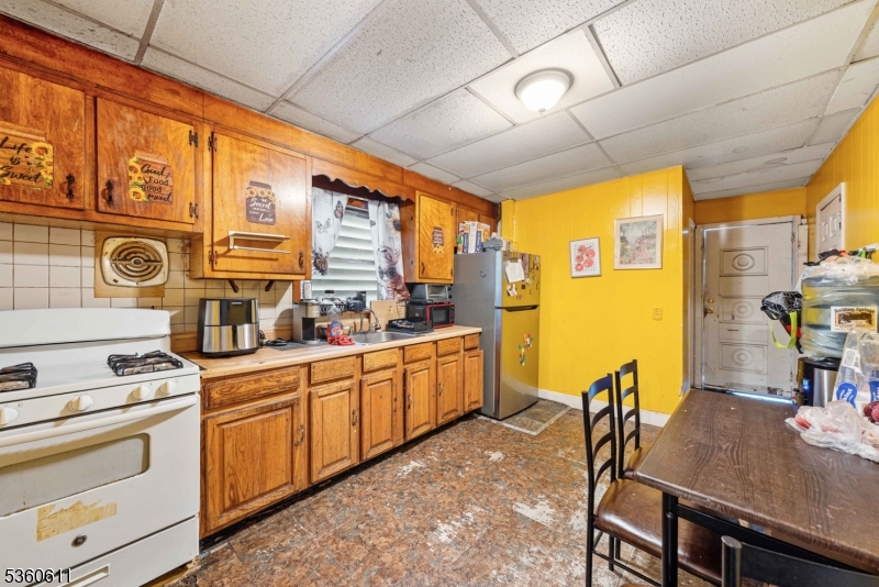 ElizabethPort - Residential Income