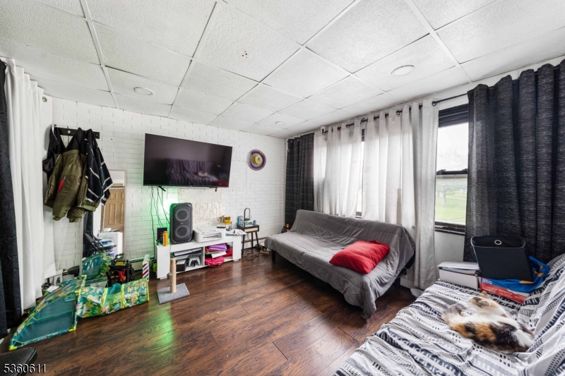 ElizabethPort - Residential Income