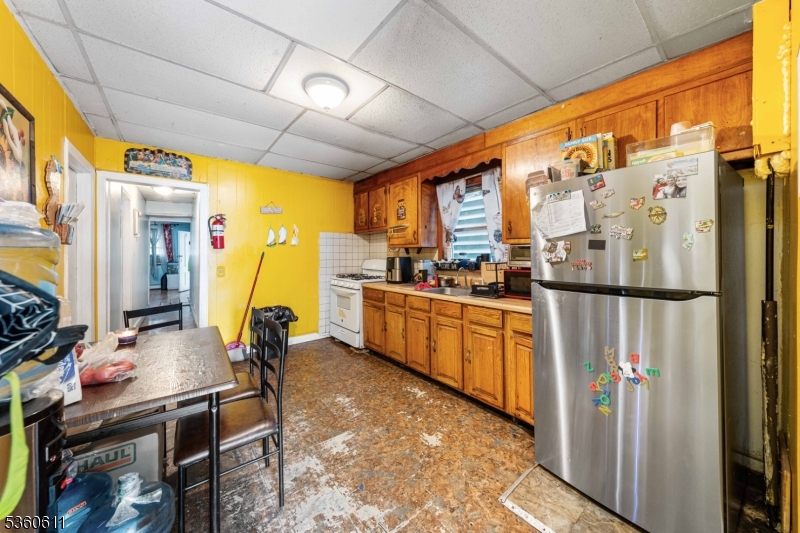 ElizabethPort - Residential Income