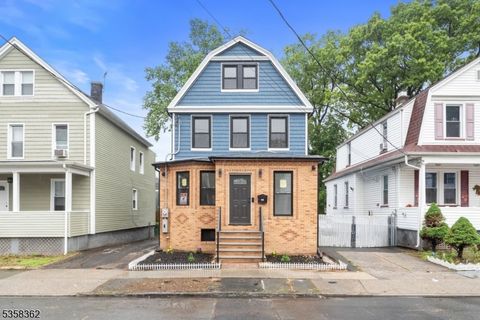 MLS: 3963362