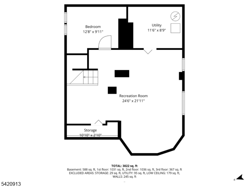 Main image without alt text