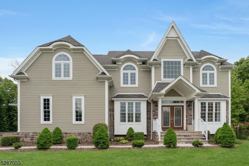 1004 Penny Ln
