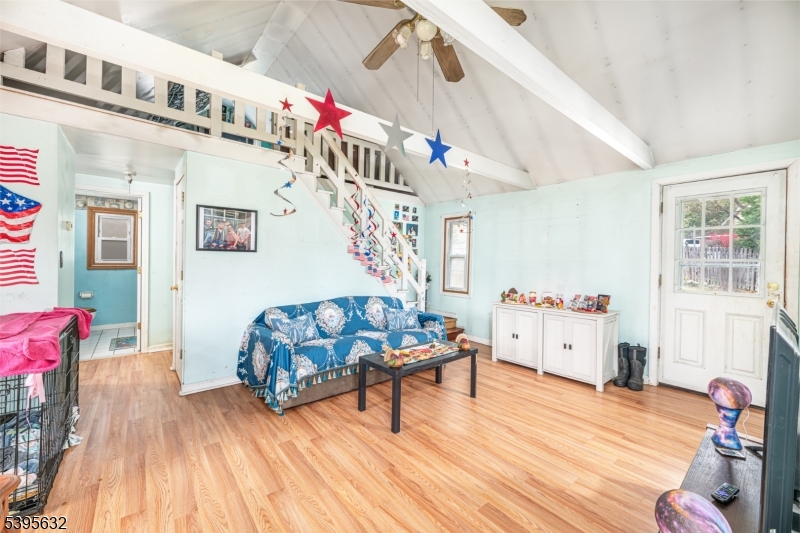 Beautiful Highland Lakes - Residential