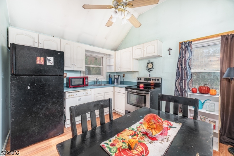 Beautiful Highland Lakes - Residential